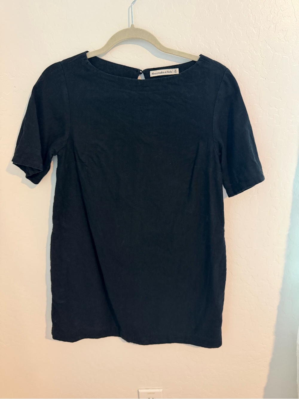 Abercrombie & Fitch Black Short-Sleeve Mini Shift Dress